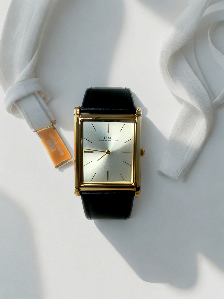 Leather Ibso -Gold